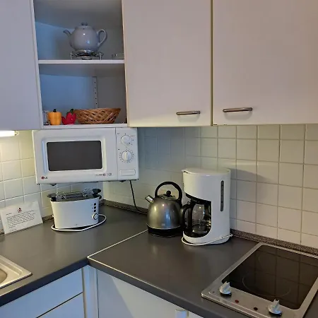 9 Ostsee-ferienwohnung-sellin Apartamento *